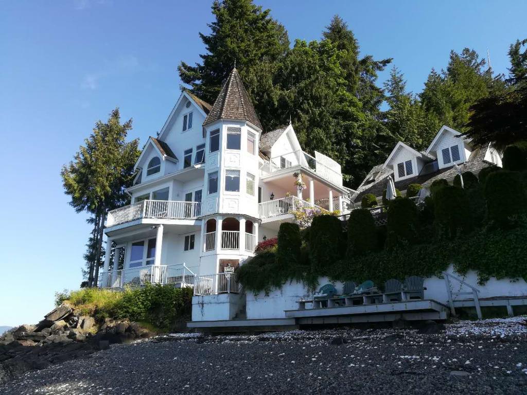 שמיינוס Vancouver Island Castle Cove Inn מראה חיצוני תמונה